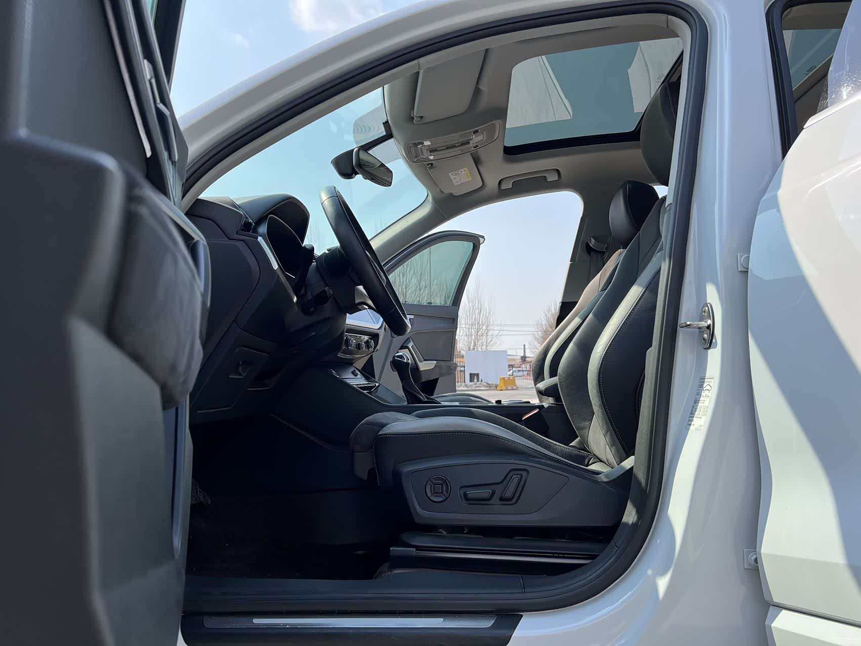 Audi Q3, 2022 9