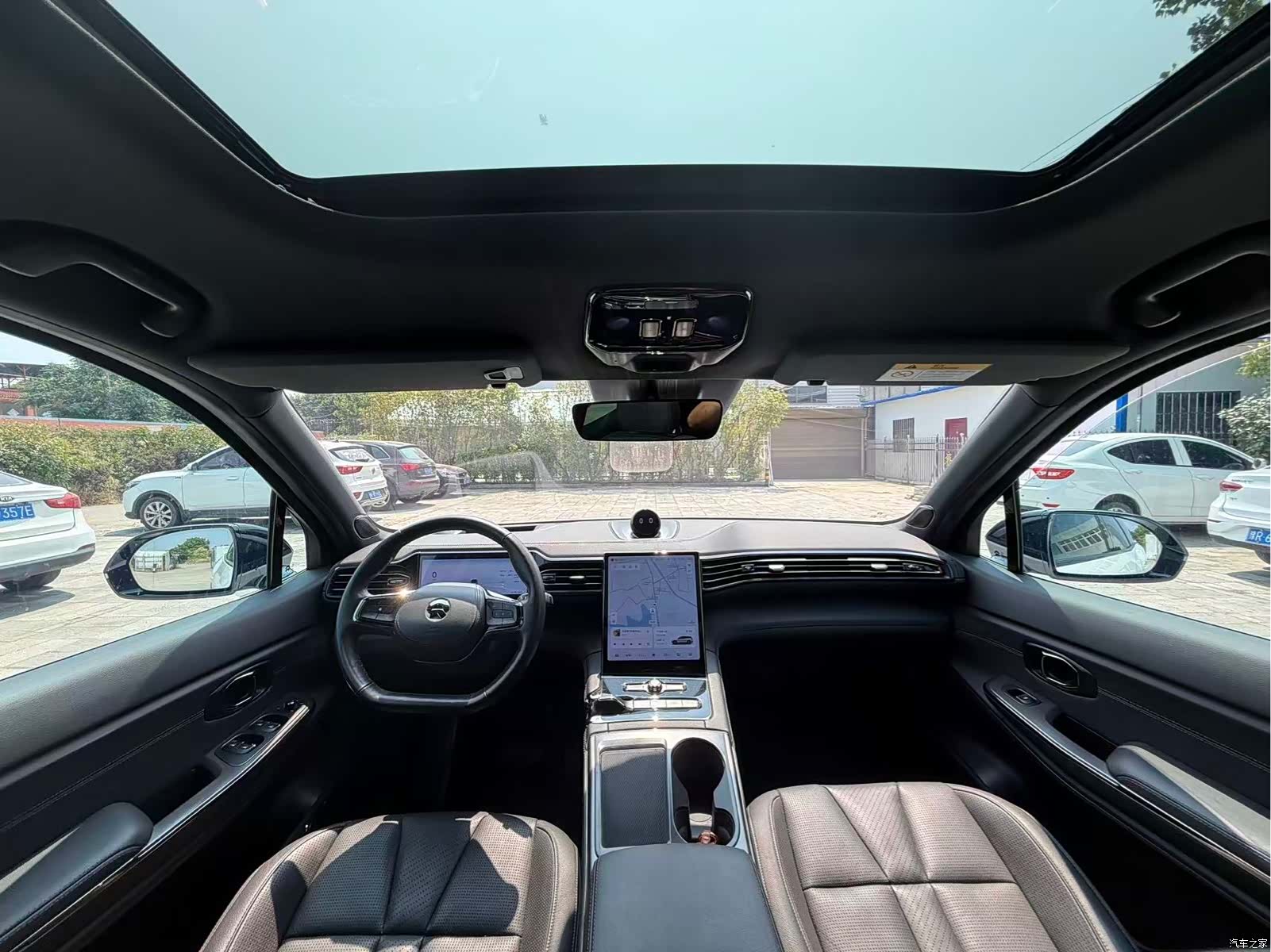 NIO ES8, 2023 6
