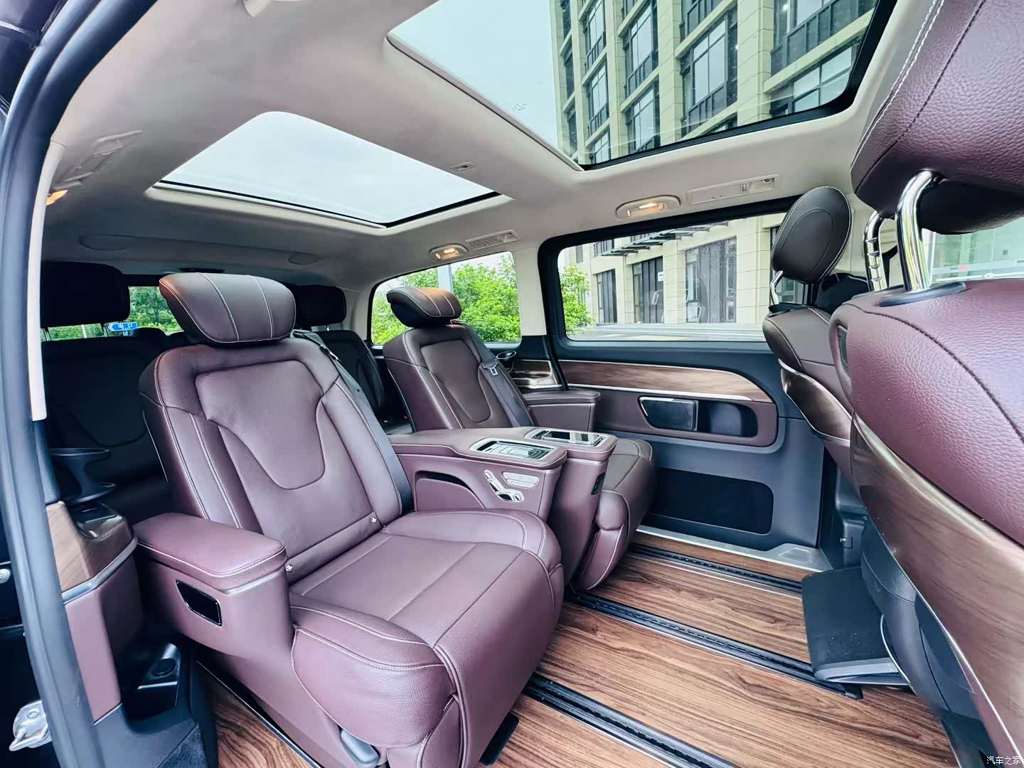 Mercedes-Benz V-Class, 2021 7