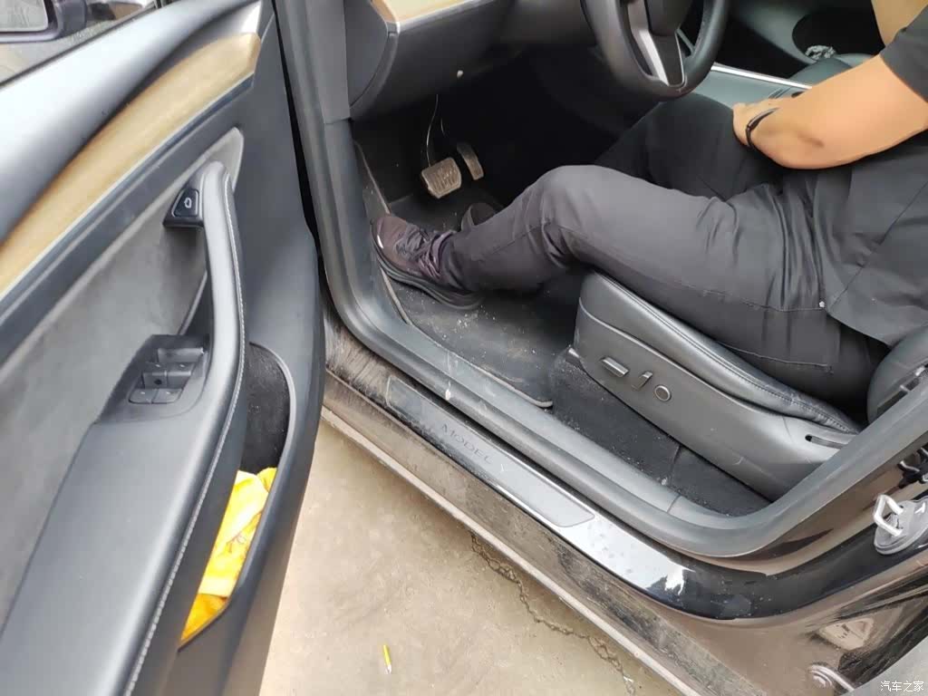 Tesla Model Y, 2021 14