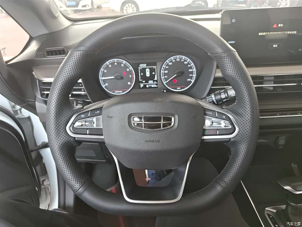 Geely X3, 2022 11