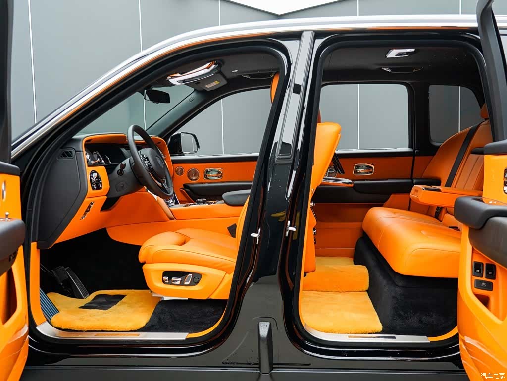 Rolls-Royce Cullinan, 2022 11