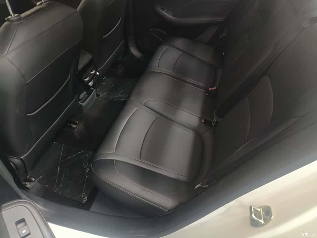 Roewe i5, 2025 17