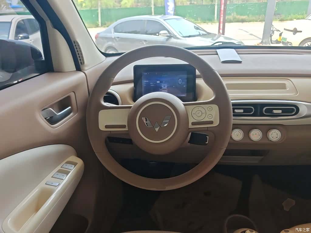 Wuling MINIEV, 2025 11