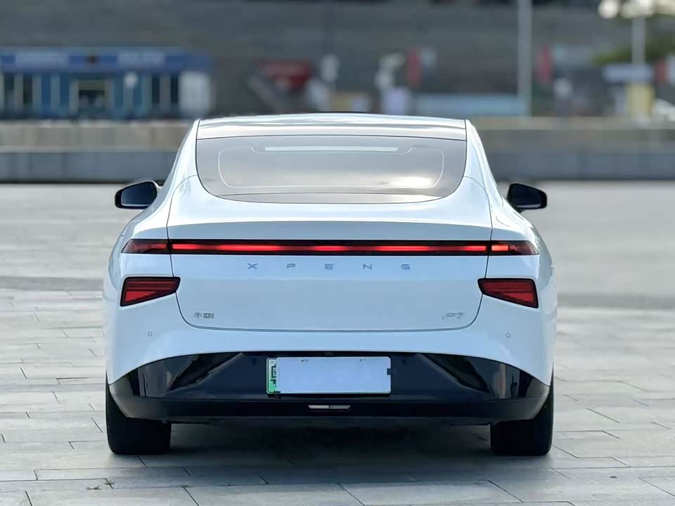 XPENG P7