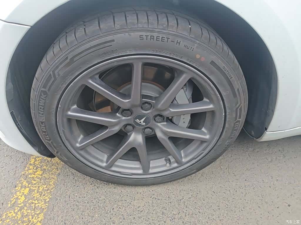 Tesla Model 3, 2020 23