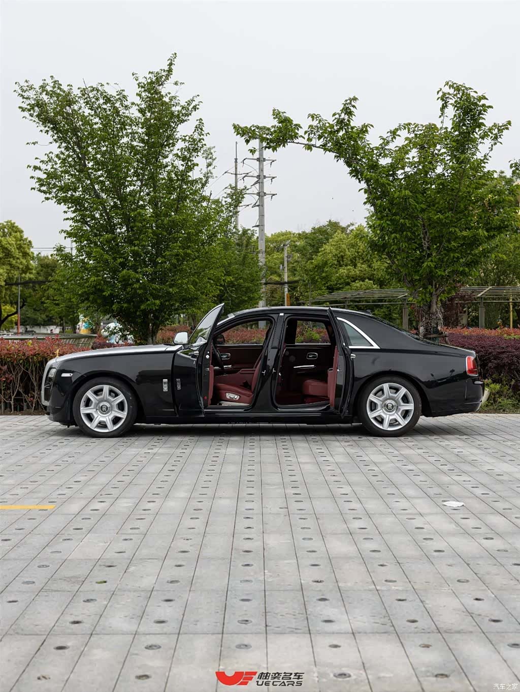 Rolls-Royce Ghost, 2013 8