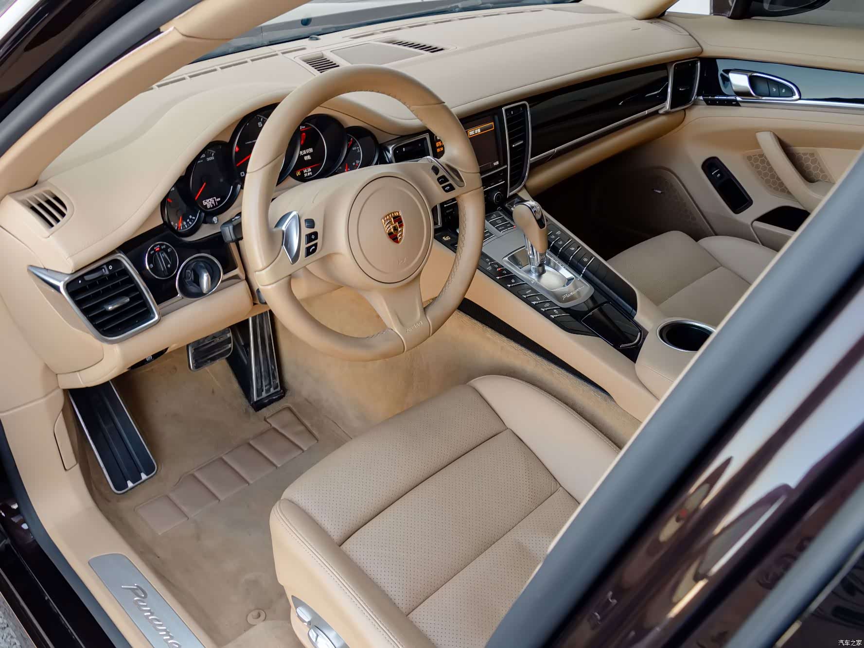 Porsche Panamera, 2014 6