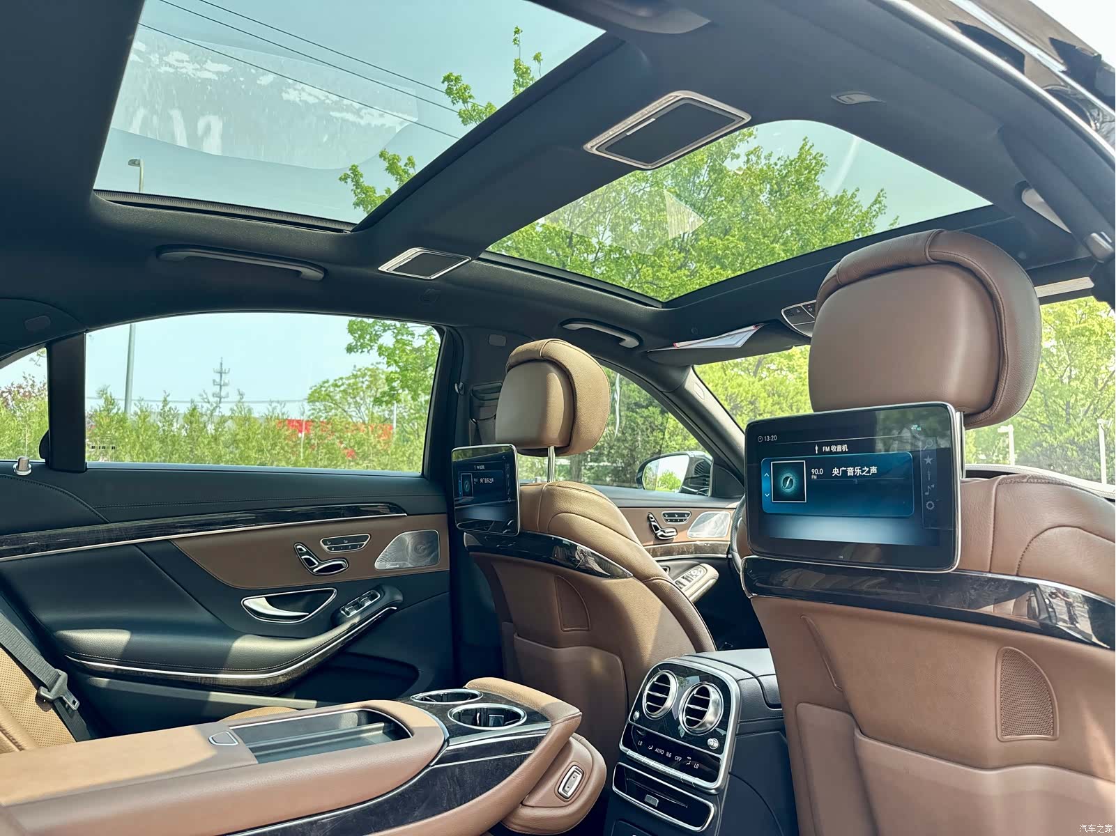 Mercedes-Benz S-Class, 2019 36