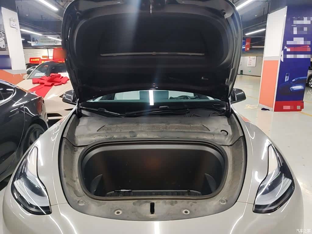 Tesla Model Y, 2024 20