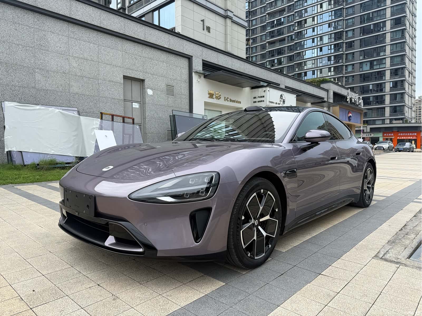 Xiaomi SU7, 2025 1