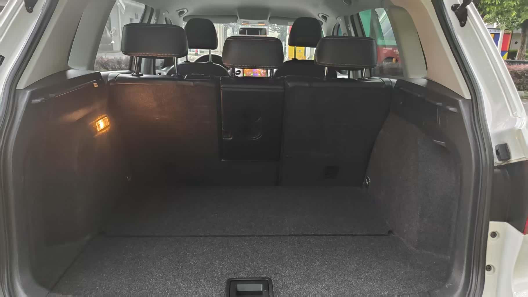 Volkswagen Tiguan, 2018 8