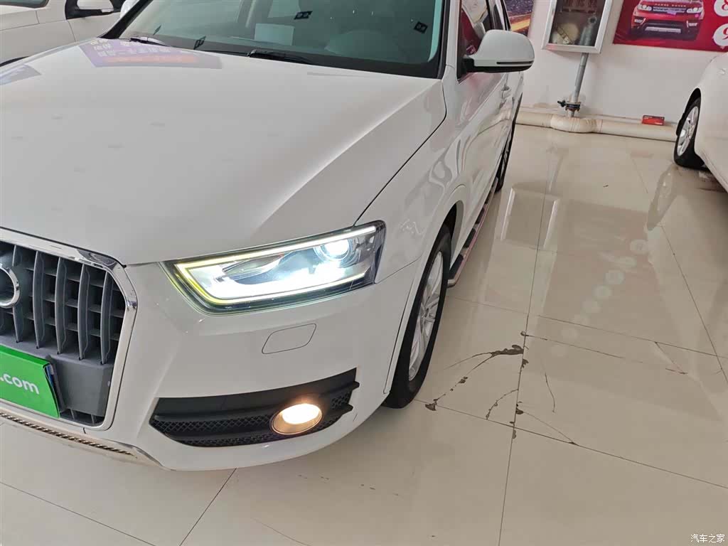 Audi Q3, 2014 24
