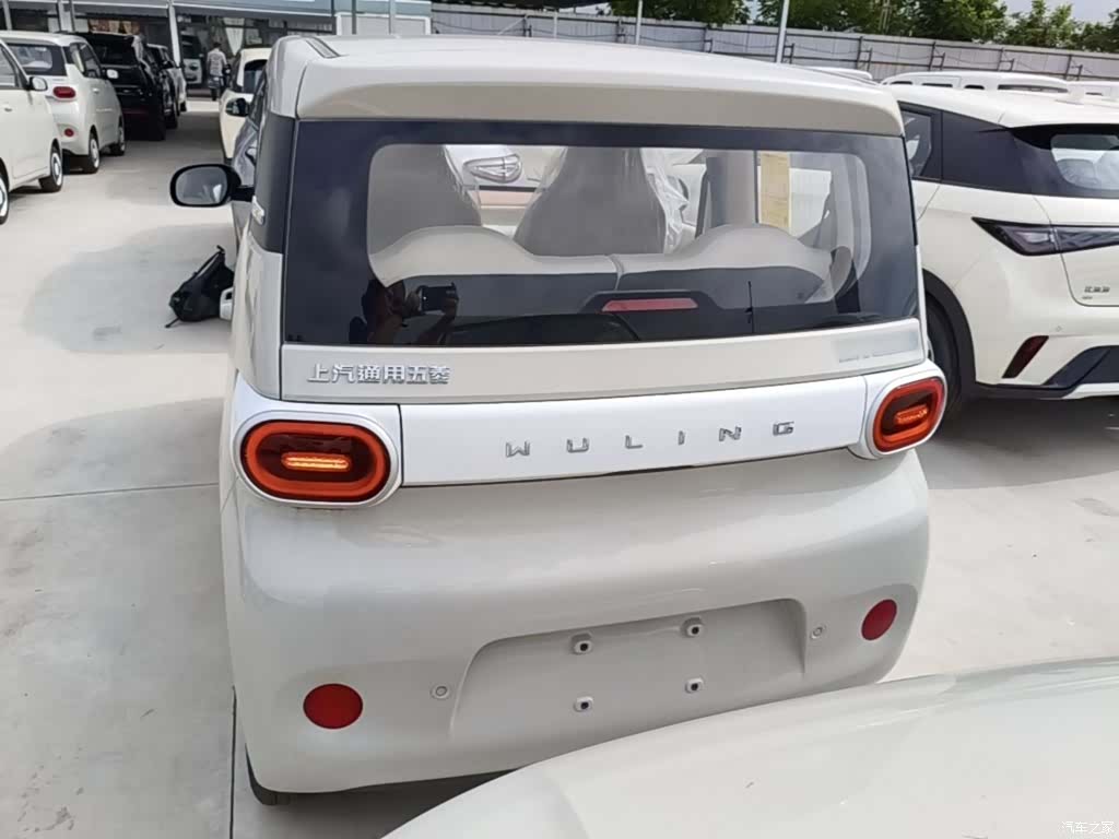 Wuling MINIEV, 2026 6