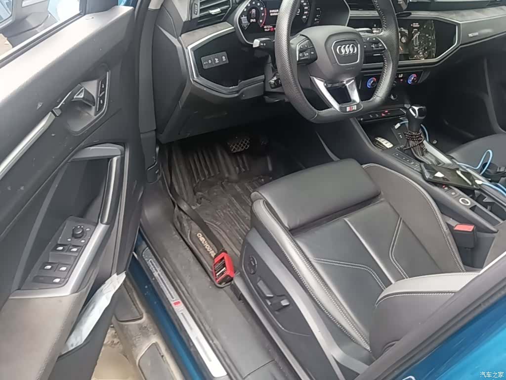 Audi Q3, 2021 16