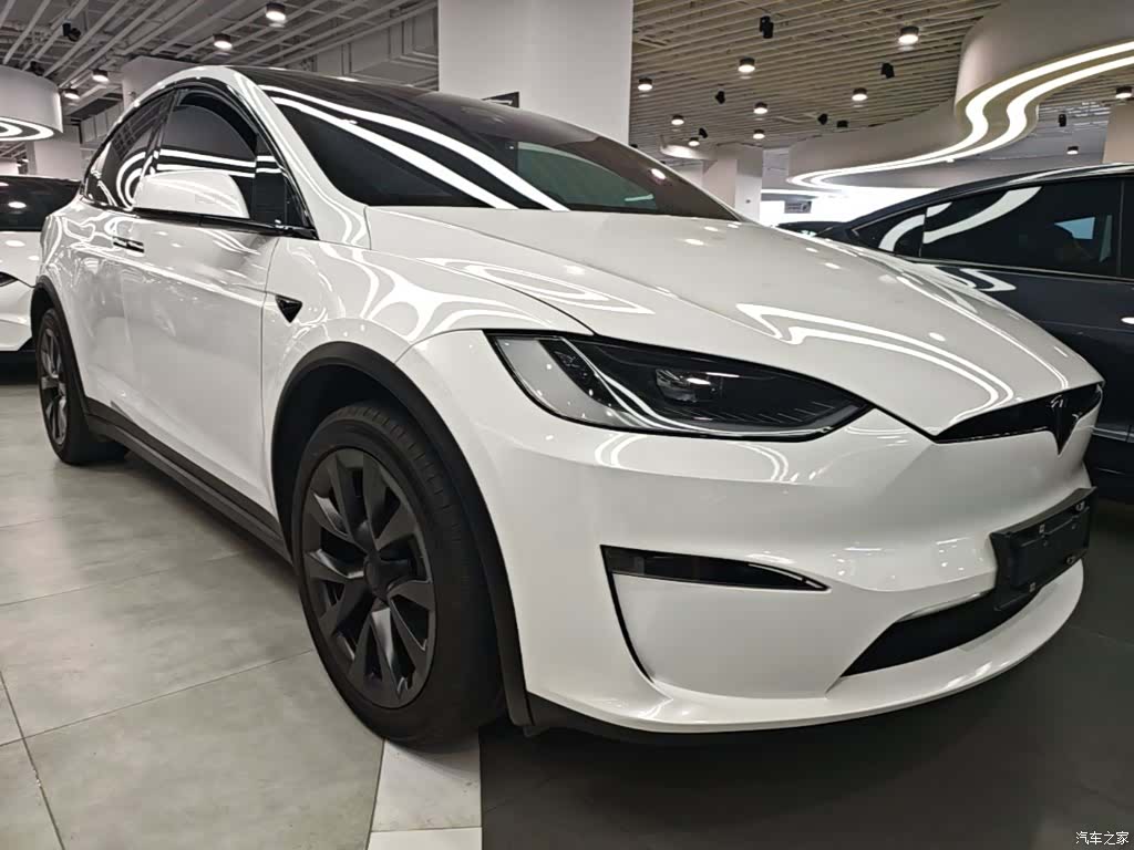 Tesla Model X, 2023 4