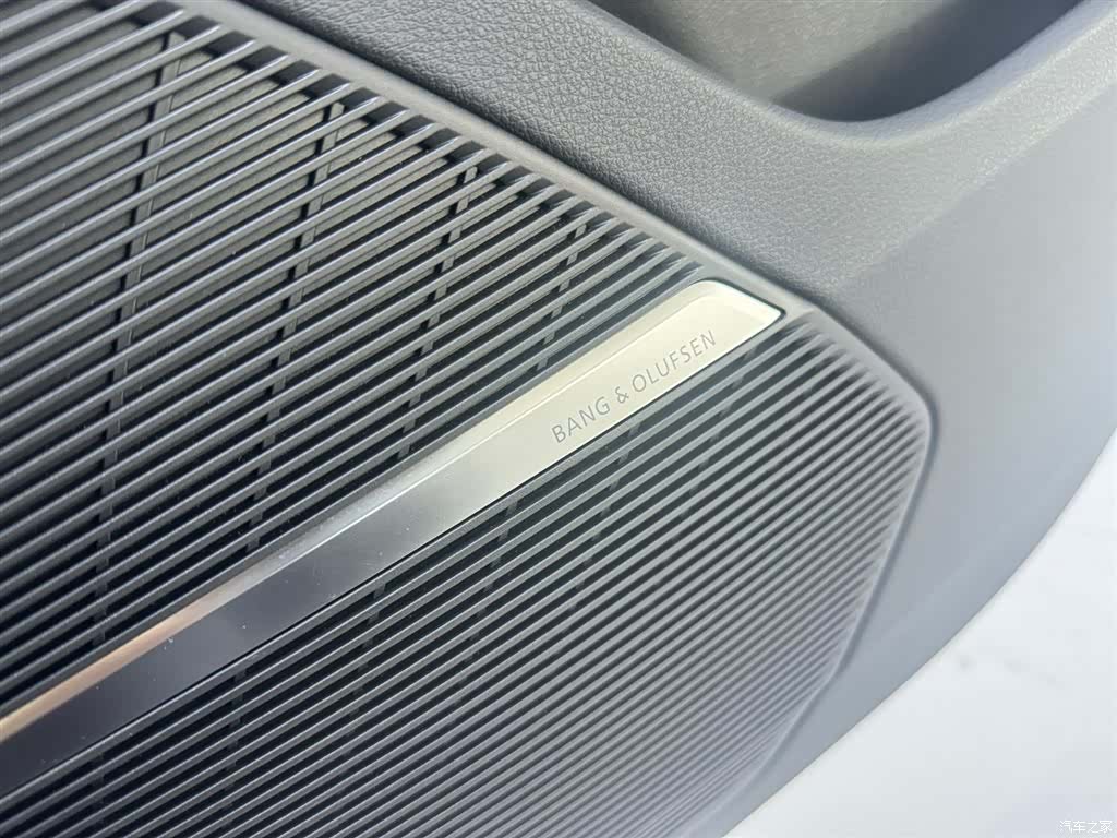 Audi Q7, 2023 14