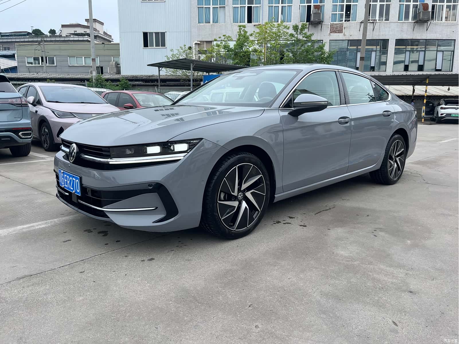Volkswagen Magotan, 2024 1