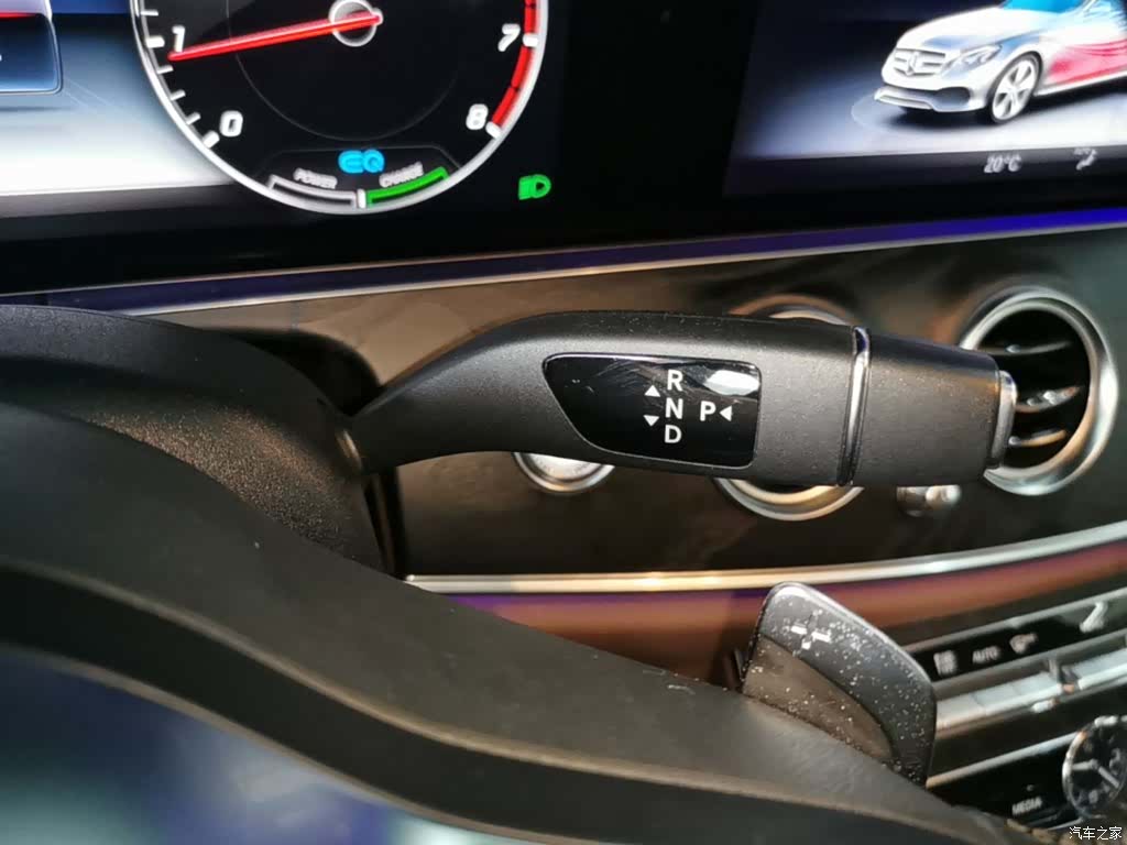 Mercedes-Benz E-Class, 2019 14