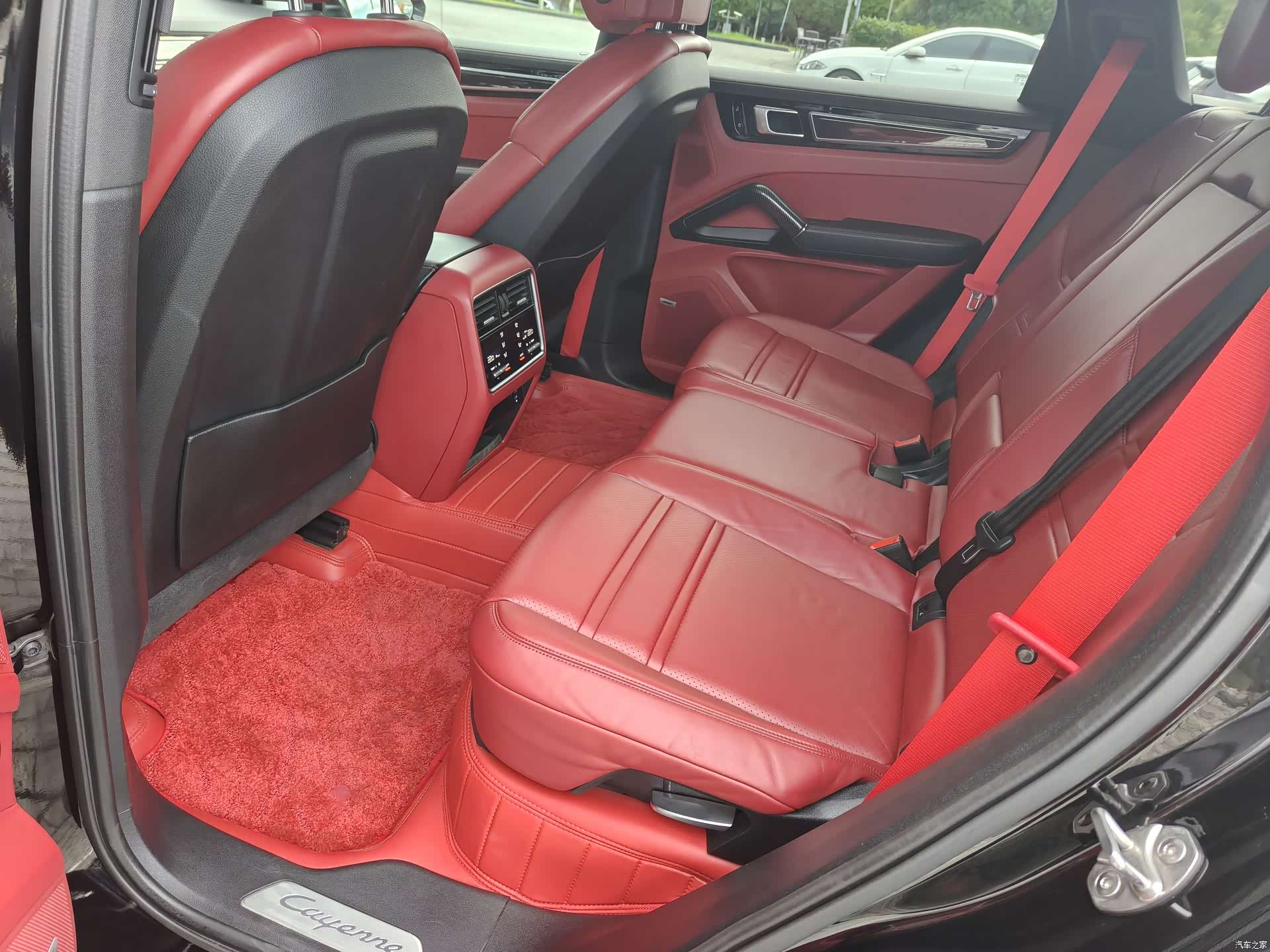 Porsche Cayenne, 2020 12