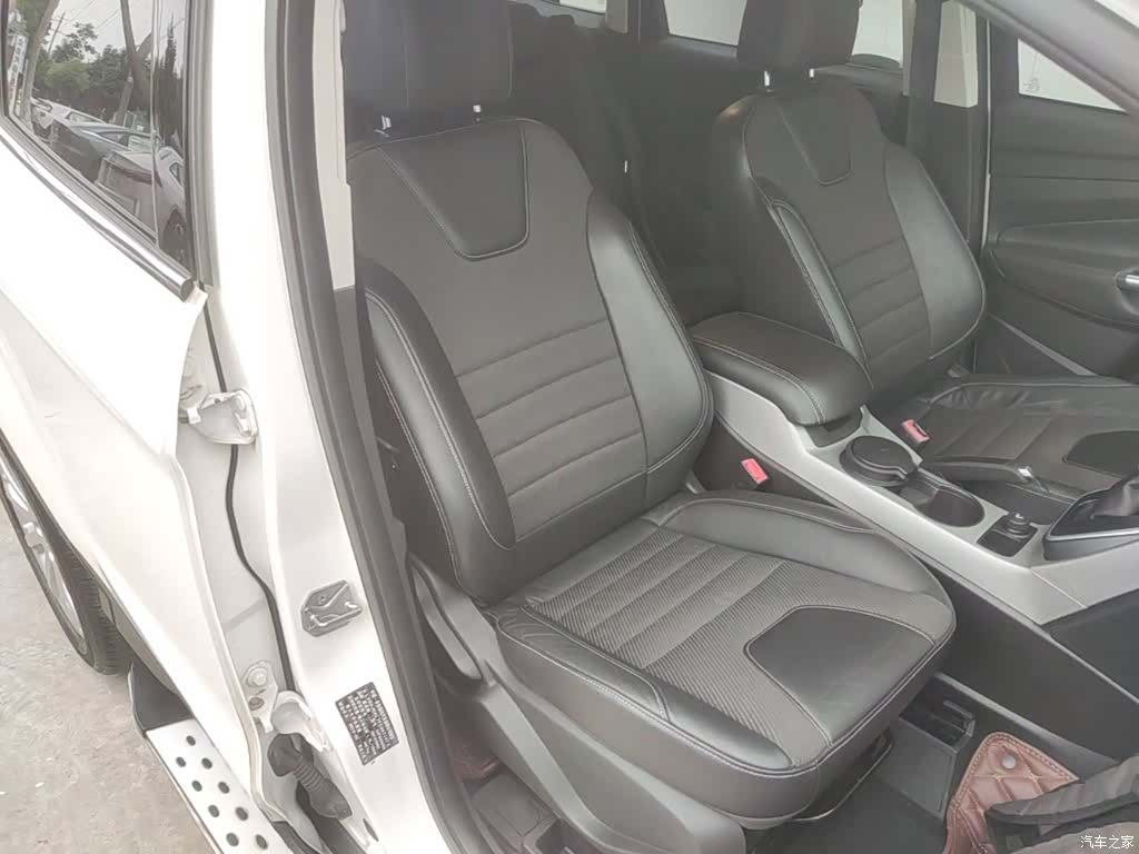 Ford Kuga, 2015 25