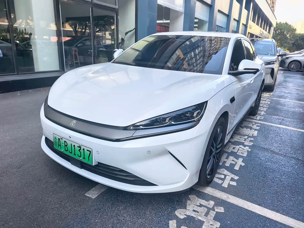 BYD Qin L