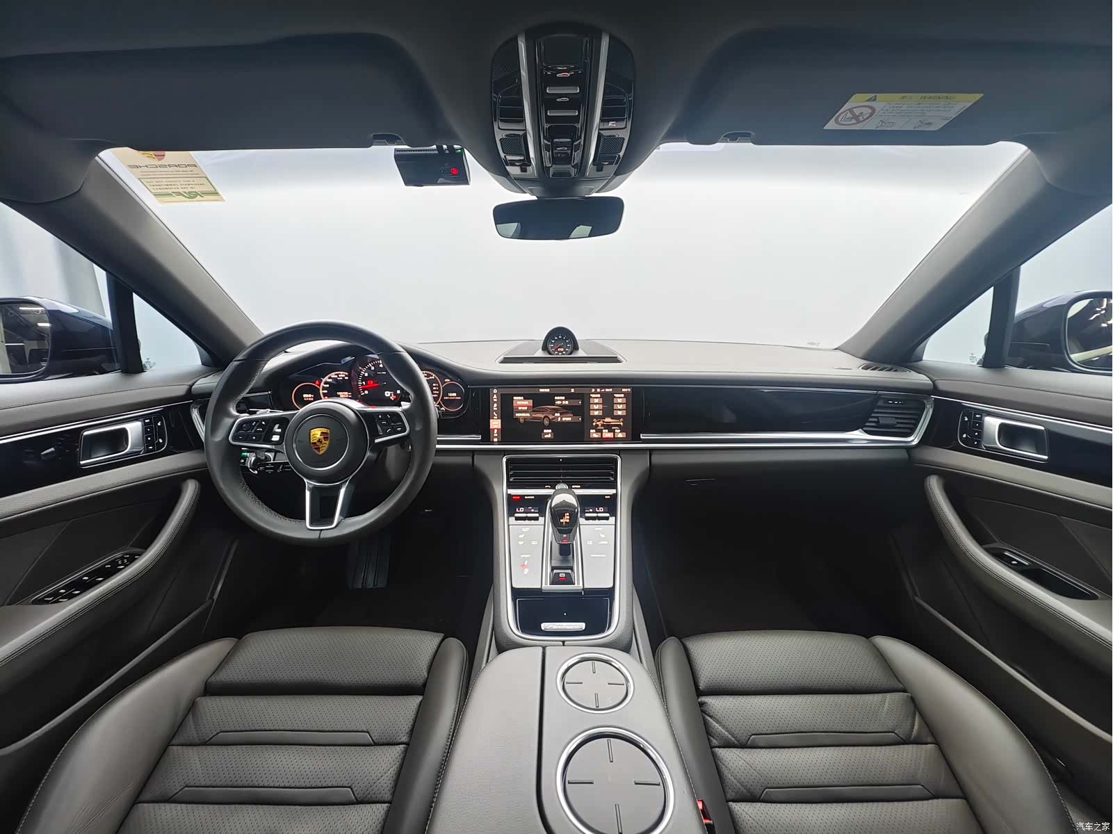 Porsche Panamera, 2017 9