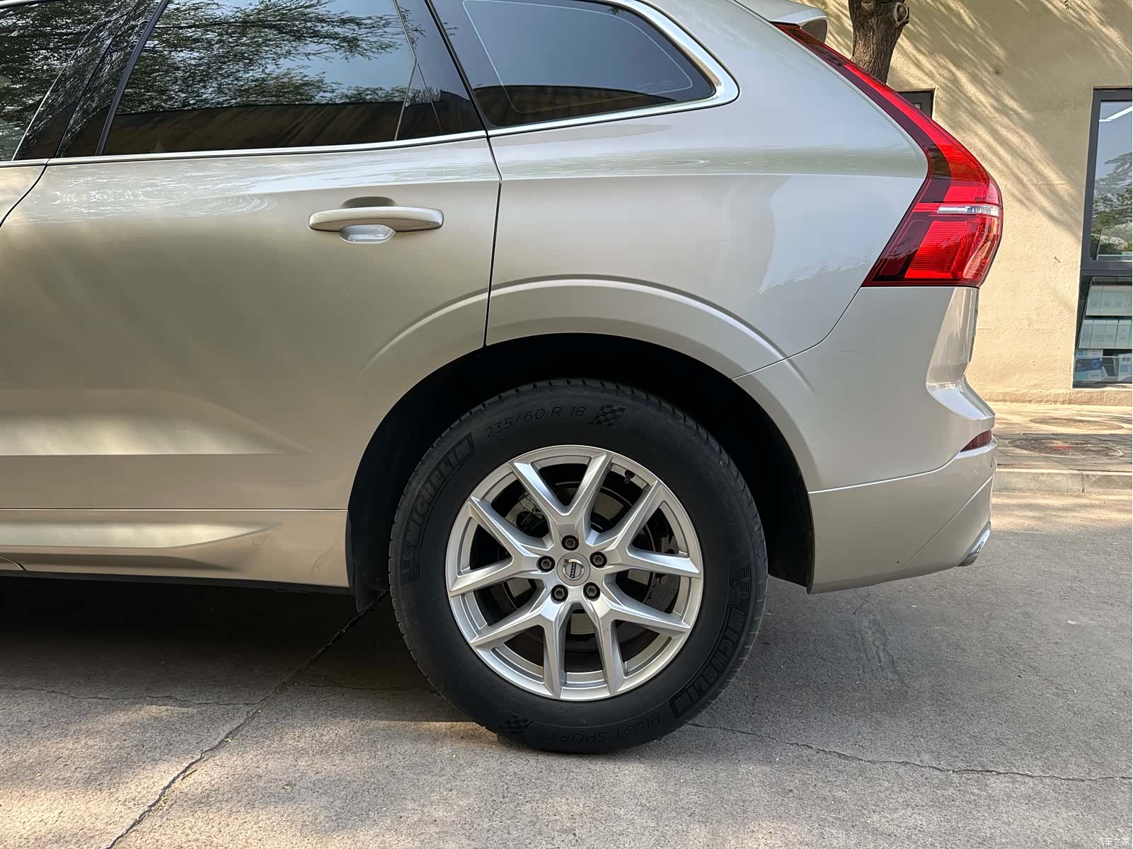 Volvo XC60, 2018 8