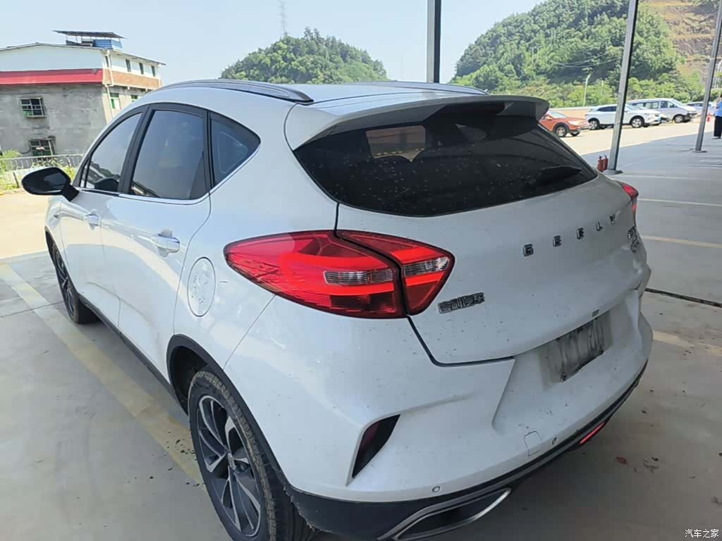 Geely Emgrand, 2019 все фото