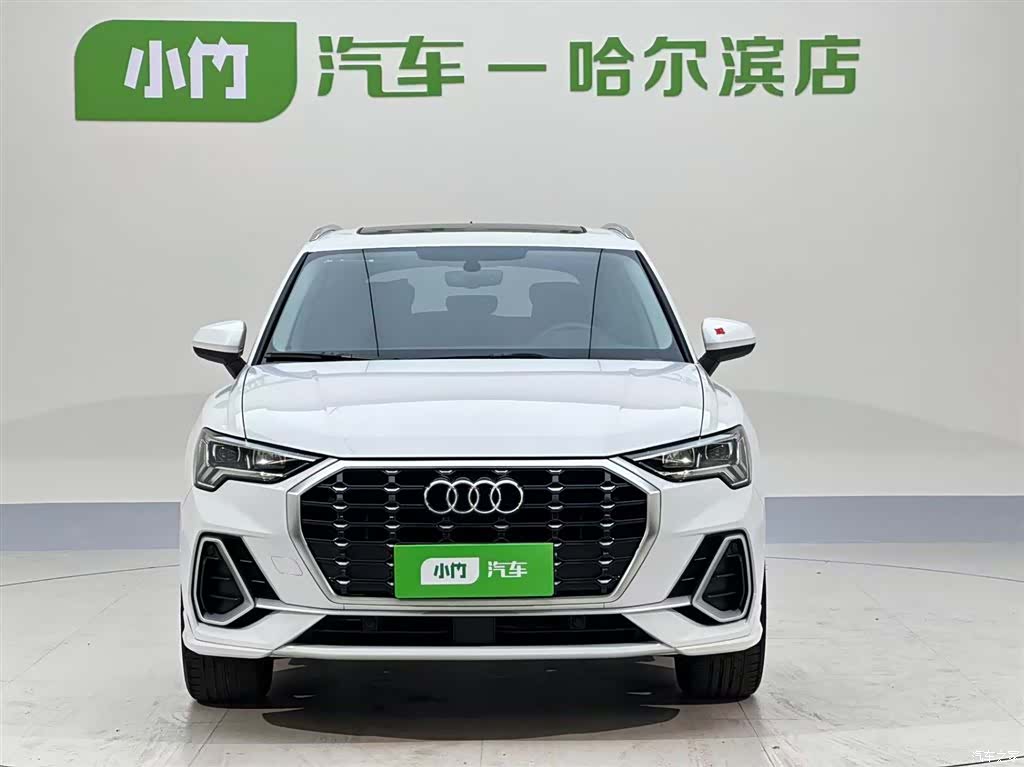 Audi Q3, 2022 2