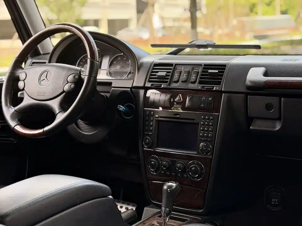 Mercedes-Benz G-class