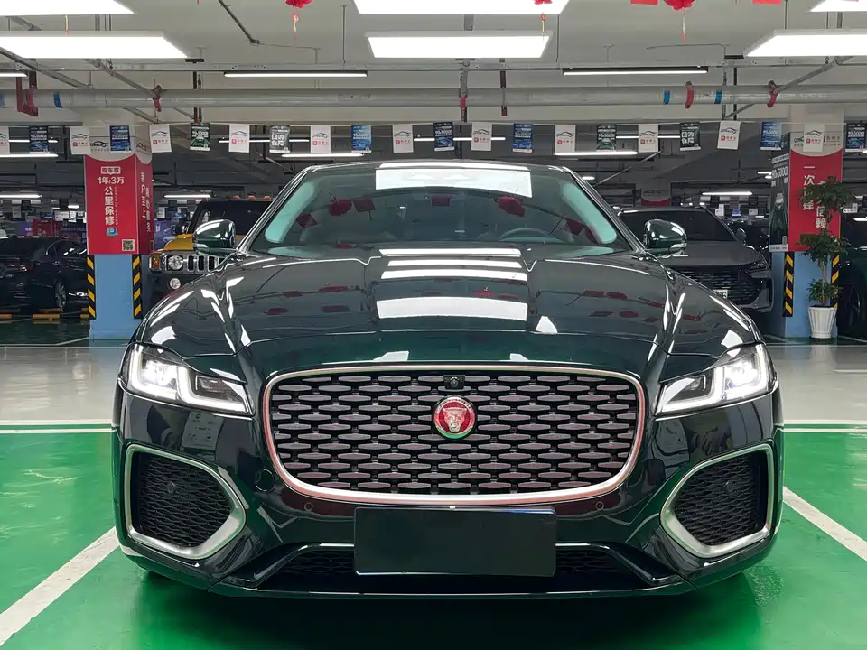 Jaguar XFL