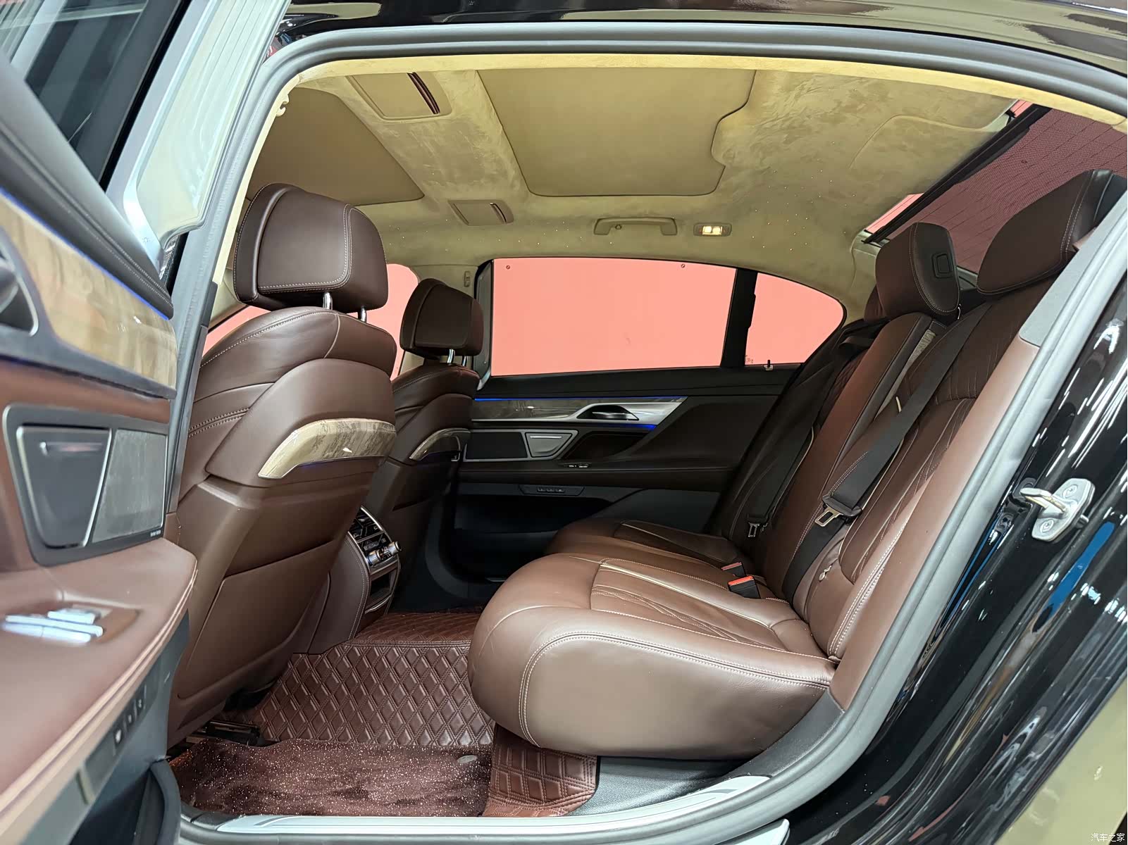 BMW 7 Series, 2020 13
