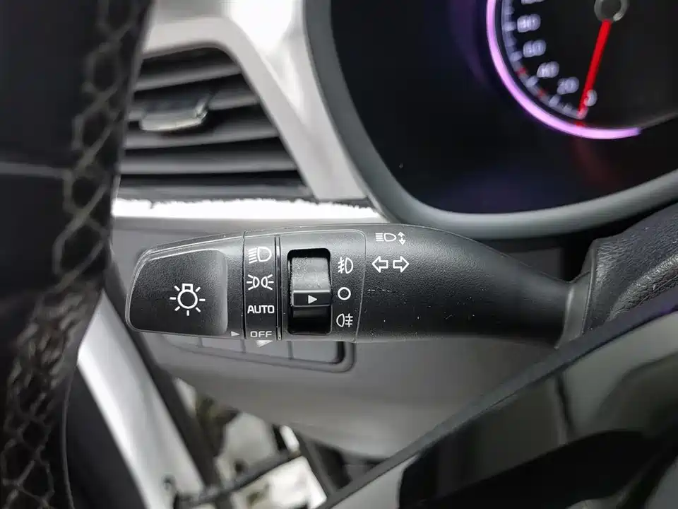 Kia Smart running