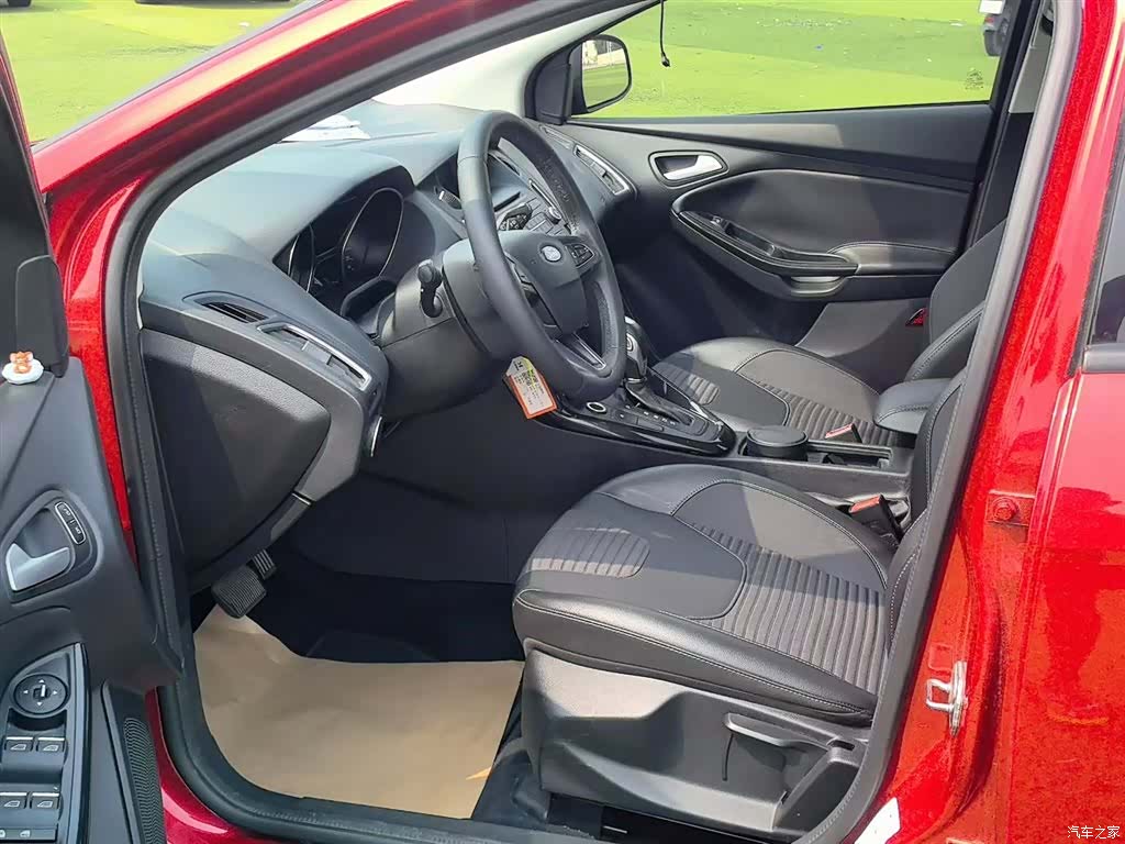 Ford Focus, 2016 7
