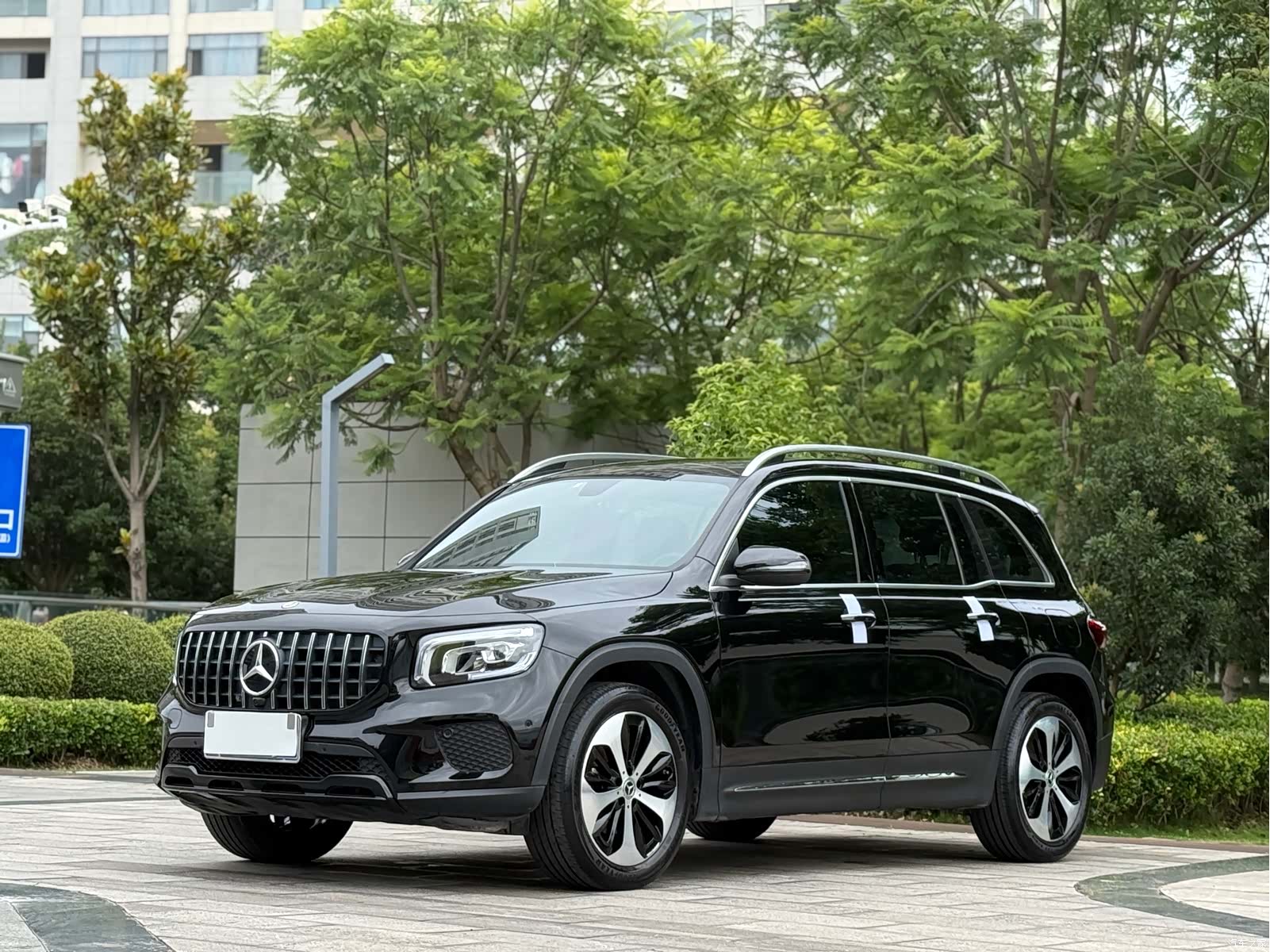 Mercedes-Benz GLB, 2021 1