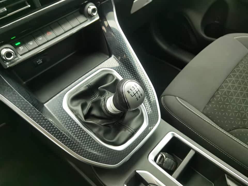 Haval M6