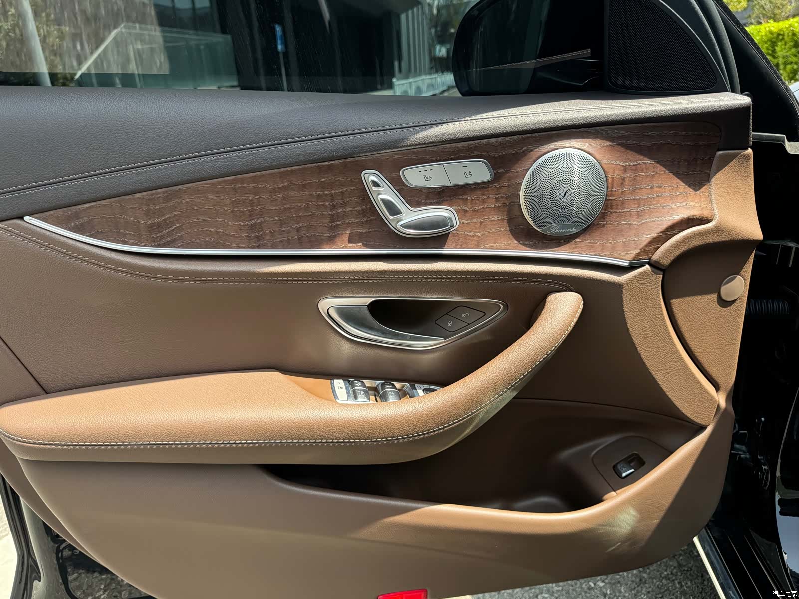 Mercedes-Benz E-Class, 2022 4