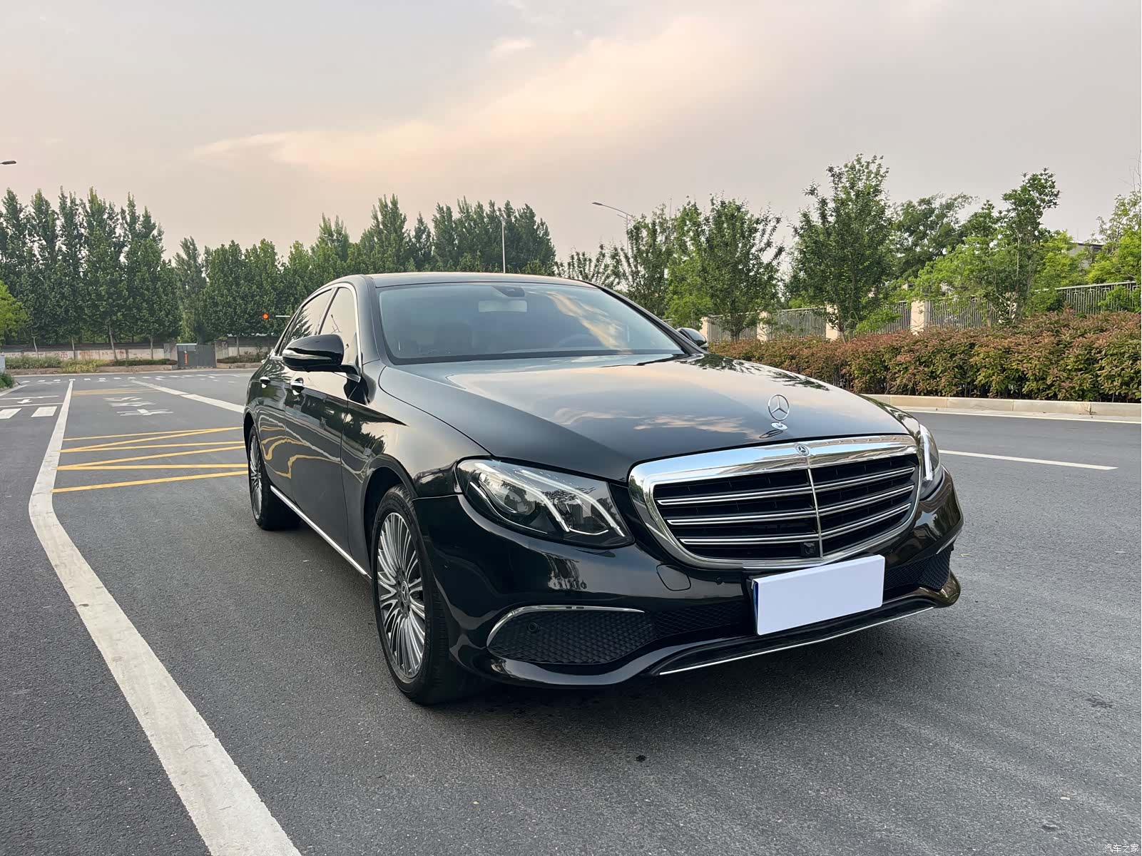 Mercedes-Benz E-Class, 2020 3