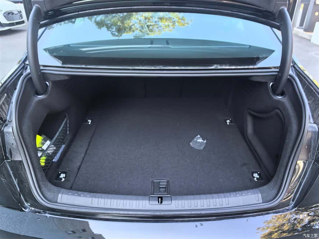 Audi A6L, 2025 21