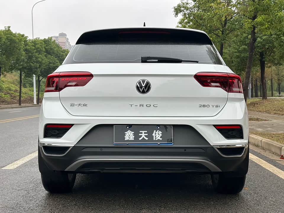 Volkswagen T-ROC exploring Songs