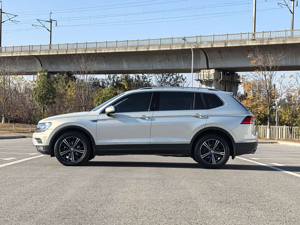 Volkswagen Tiguan L