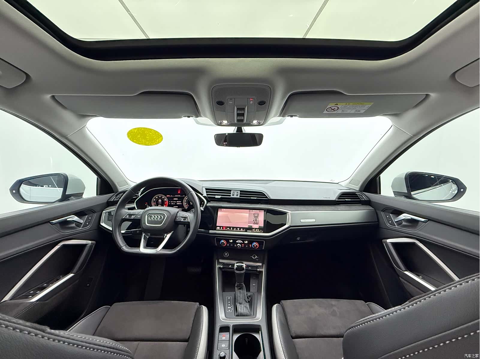 Audi Q3, 2022 9
