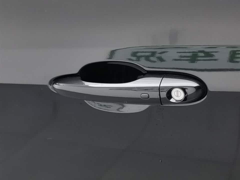 Jeep Grand Commander