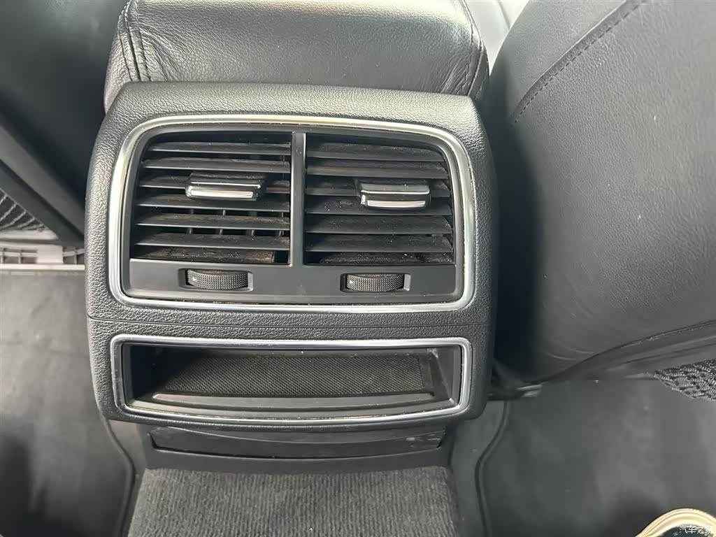 Audi A6L, 2013 11