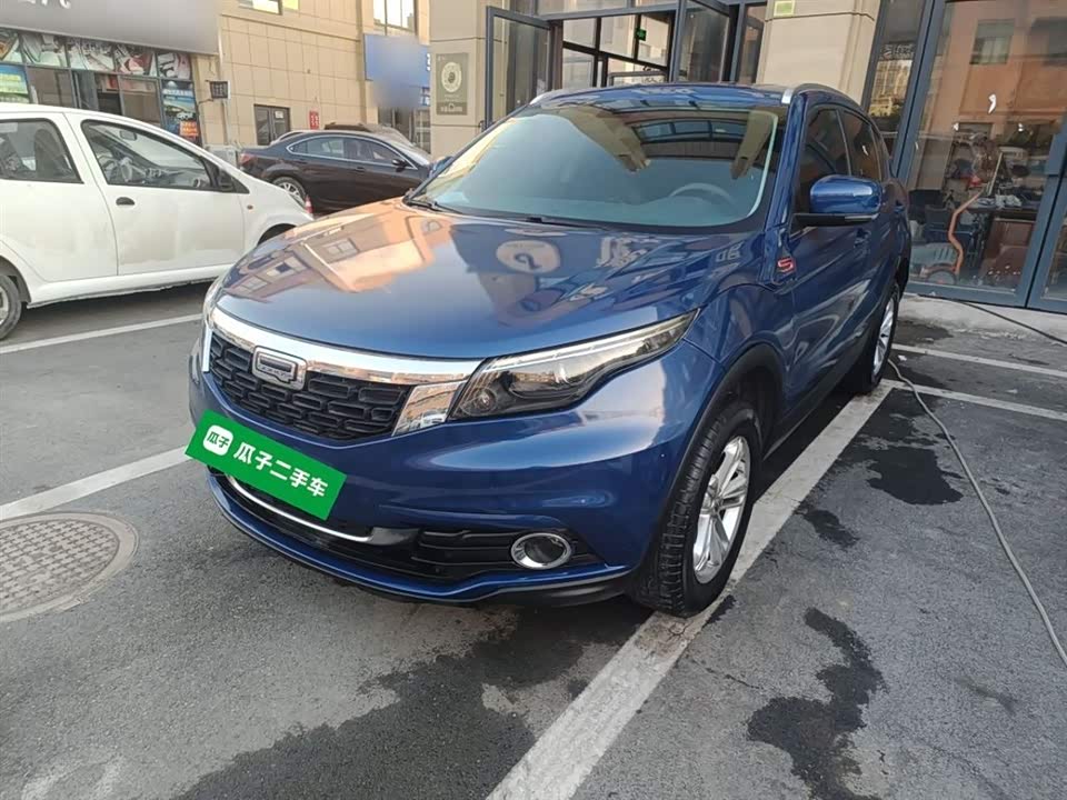 Qoros 5