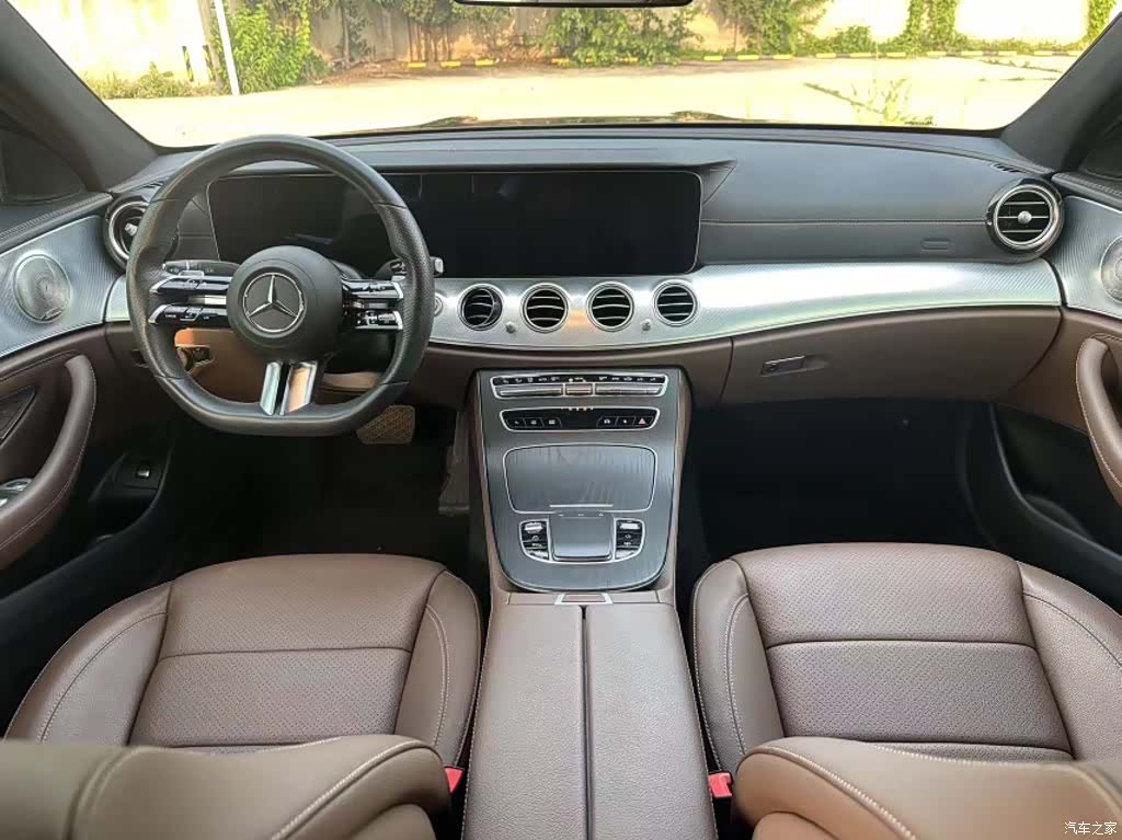 Mercedes-Benz E-Class, 2022 18