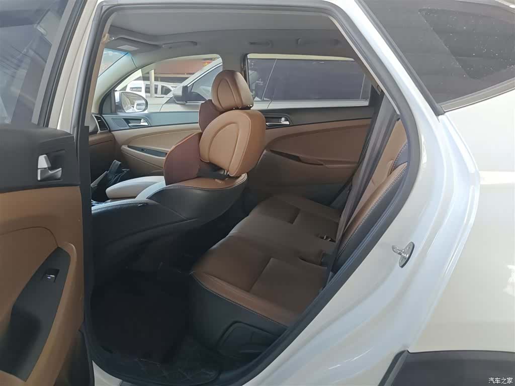 Hyundai Tucson, 2016 13