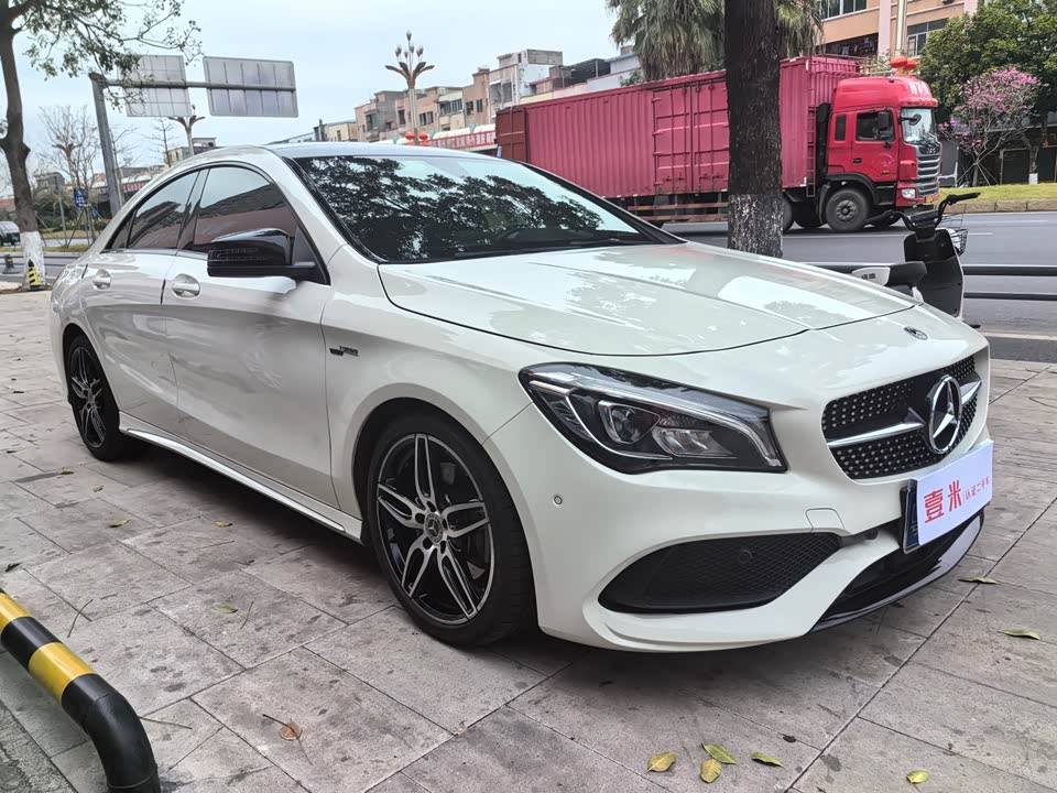 Mercedes-Benz CLA