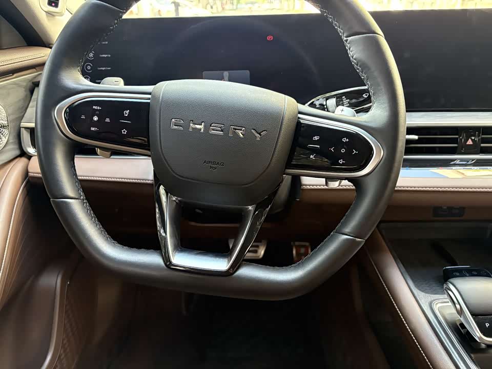 Chery Arrizo 8